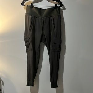 Athleta green joggers size 4